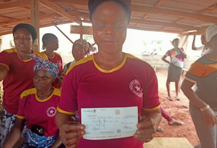 OLUSEYI BISIRIYU FOUNDATION EMPOWERS OVER 30 WOMEN FOR PETTY TRADING IN OGUN STATE